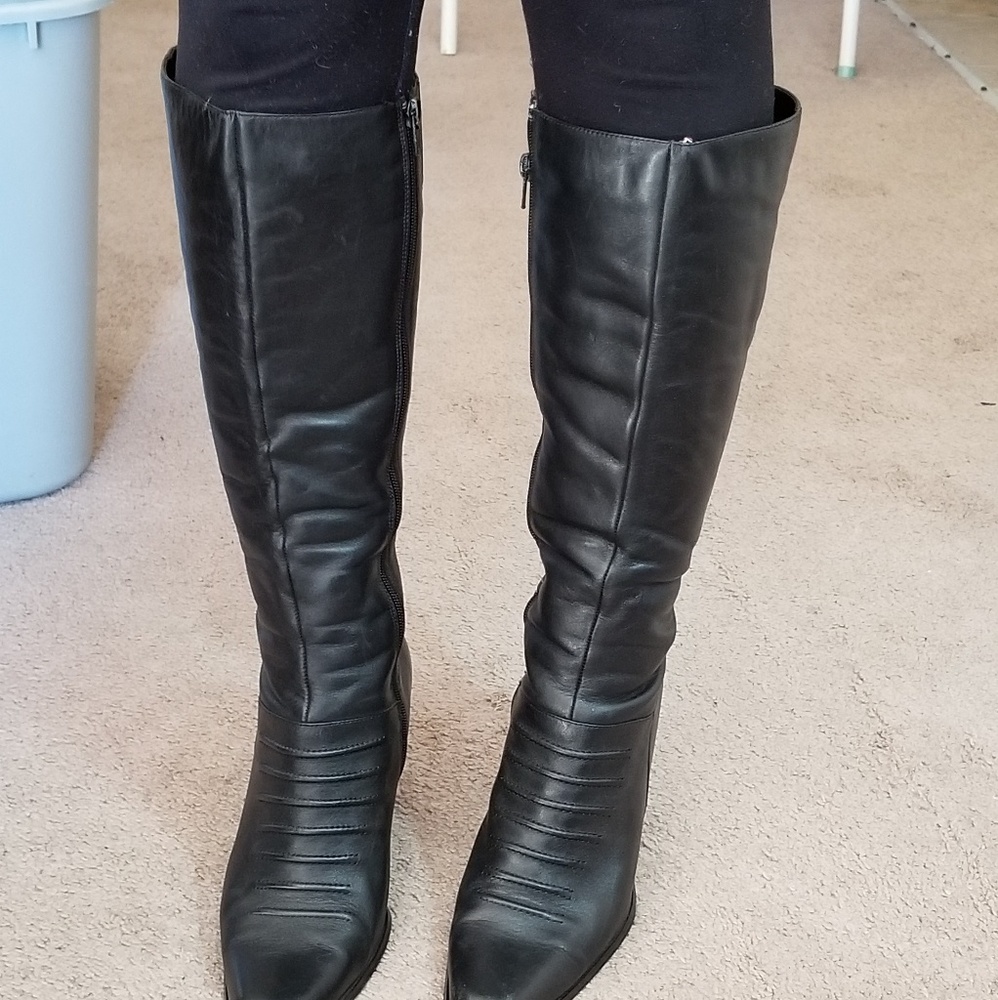 High heeled boots